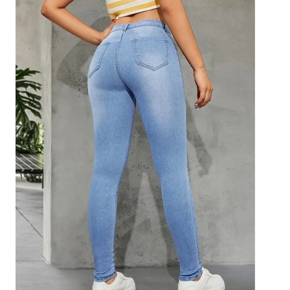 NWT ~ Light Blue Denim Blue Jeans Jegging ~ Women's Plus Size 2XL